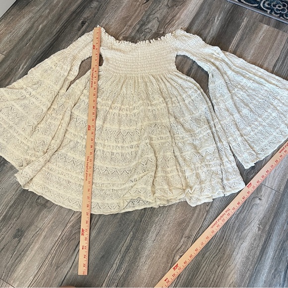 COPY - FREE PEOPLE Cream Crochet Flare Sleeve Off Shoulder Free Flow Top Medium - Picture 10 of 14